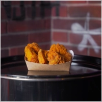 Crispy kipvleugels met Damonsta Bite